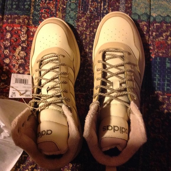 Adidas Men's Hoops 3.0 Fur Lined Winterized Mid Sneakers -11.5M - New in Box - Picture 8 of 10